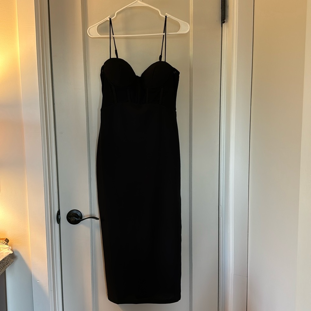 Astr the label black midi dress